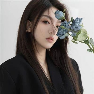女富豪的美丽与哀愁